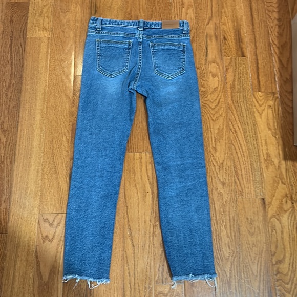 FANGGUIXIANG ANKLE LENGTH ROW HIM SKINNY MID RISE JEANS IN SIZE SMALL - Picture 5 of 7
